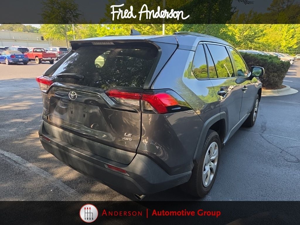 2021 Toyota RAV4 LE