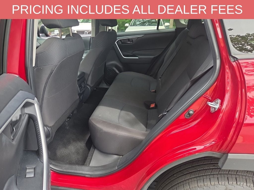 2025 Toyota RAV4 LE