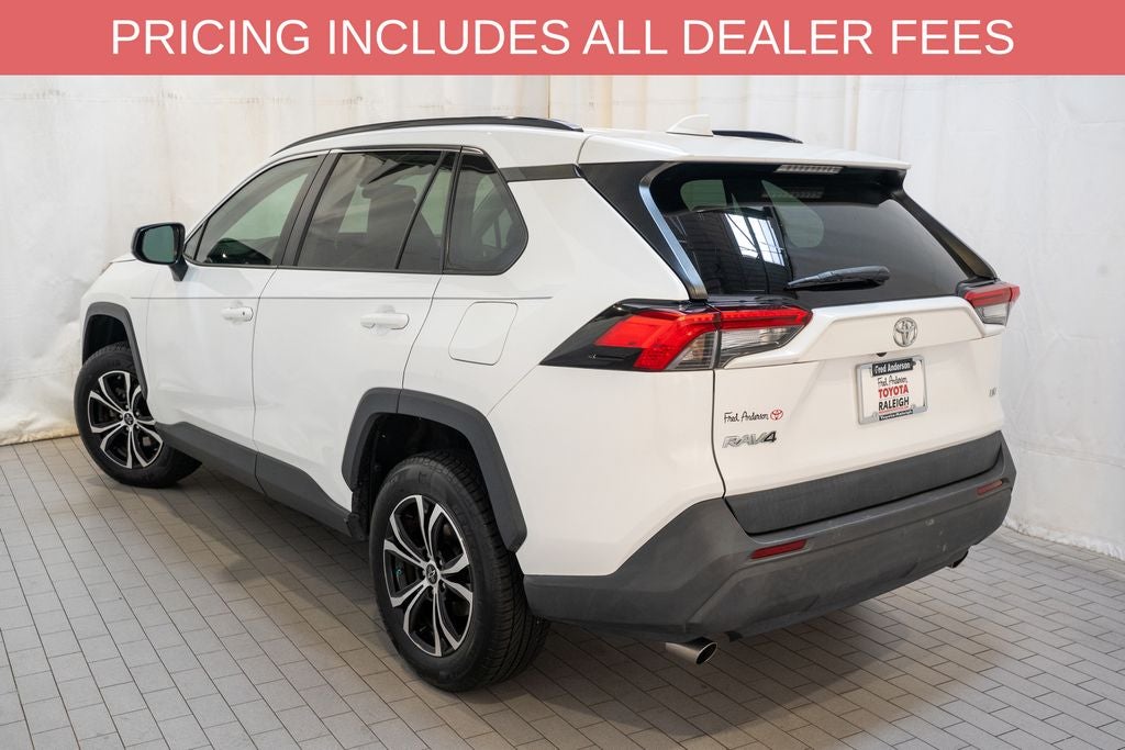 2021 Toyota RAV4 LE