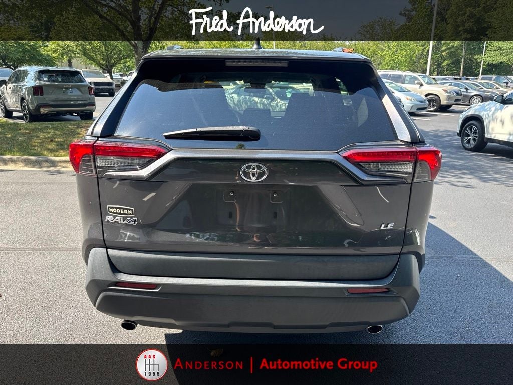 2019 Toyota RAV4 LE