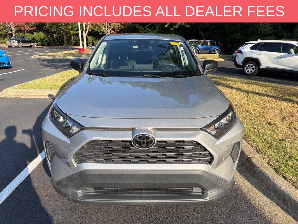 2022 Toyota RAV4 LE