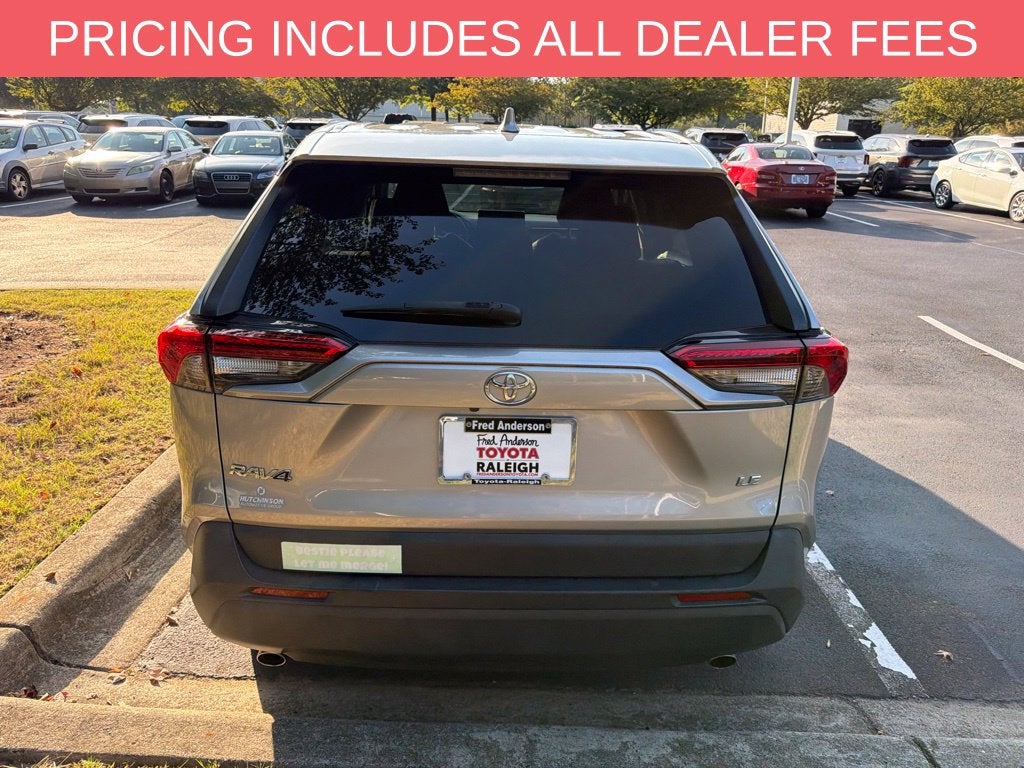 2022 Toyota RAV4 LE