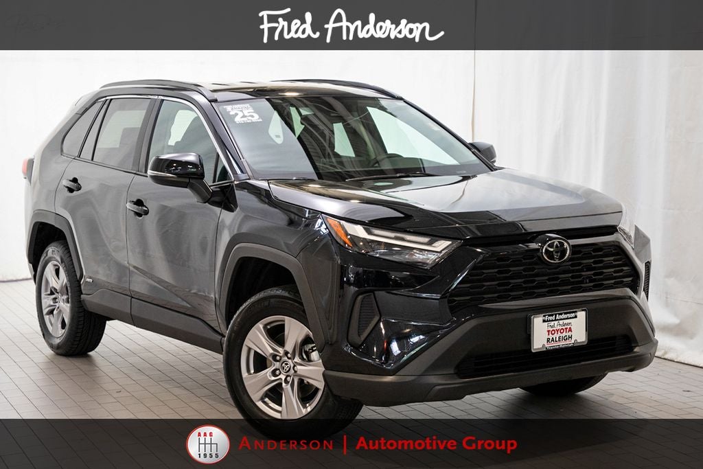 2025 Toyota RAV4 Hybrid XLE
