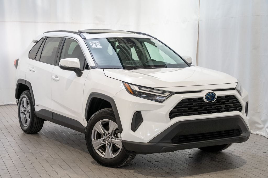 2022 Toyota RAV4 Hybrid XLE