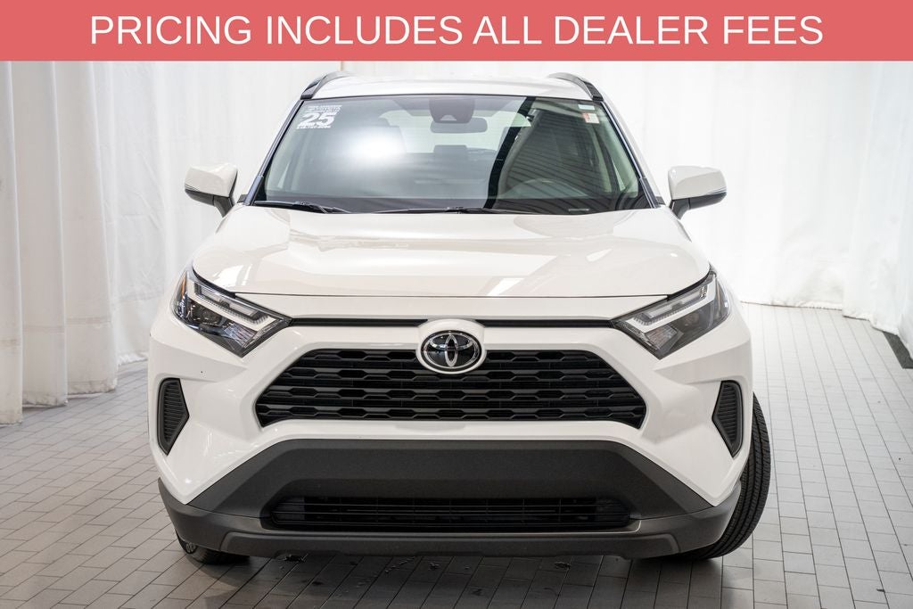 2025 Toyota RAV4 XLE