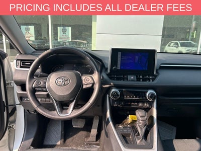 2025 Toyota RAV4 XLE