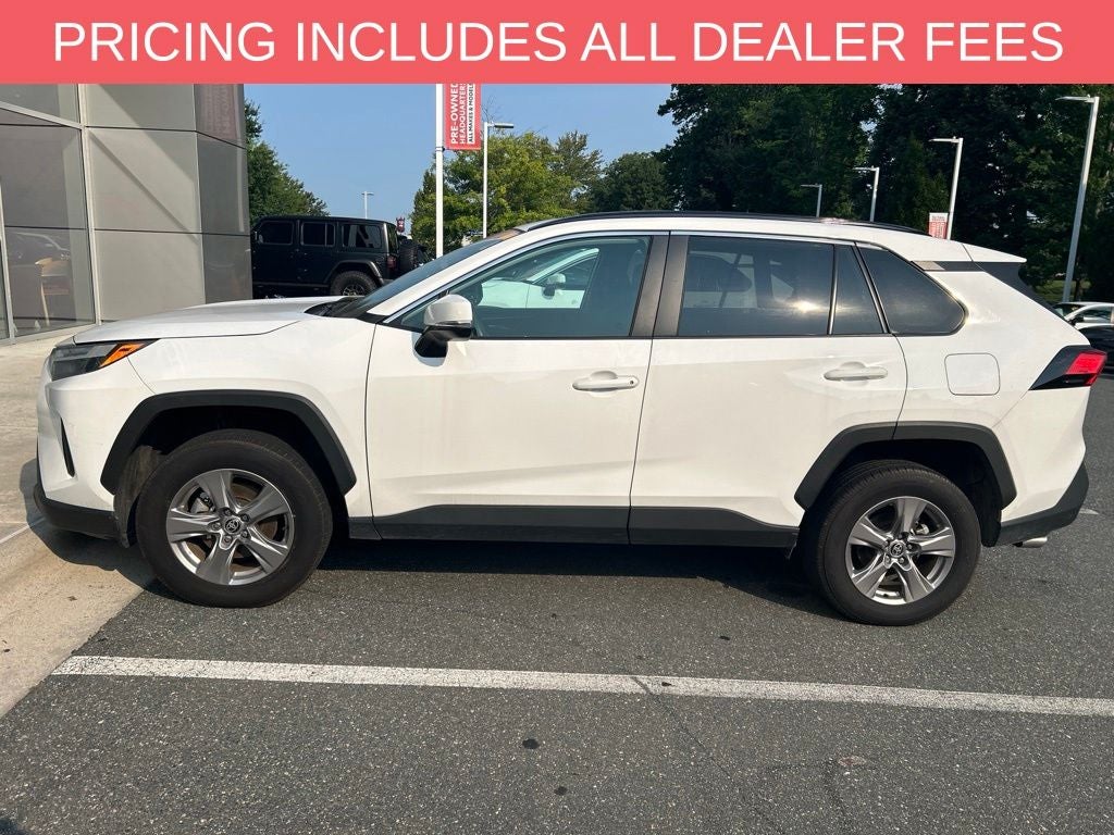 2025 Toyota RAV4 XLE