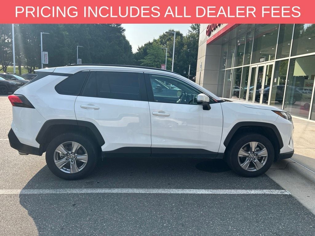 2025 Toyota RAV4 XLE