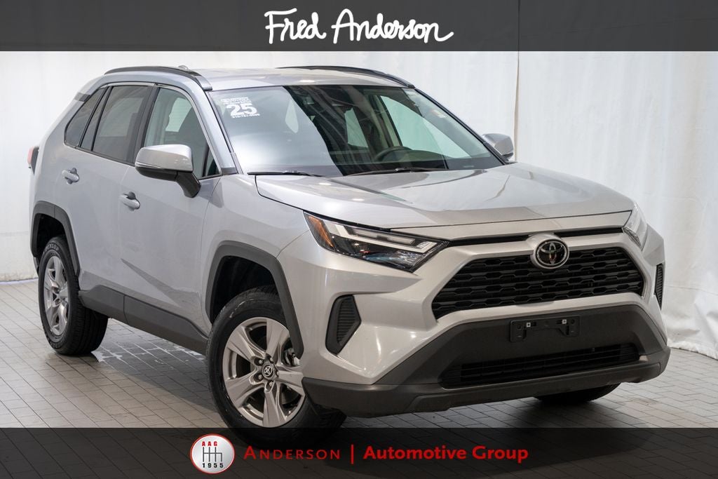 2025 Toyota RAV4 XLE