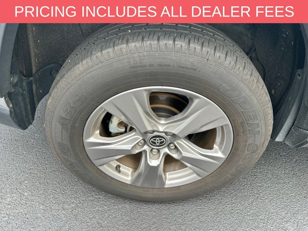 2025 Toyota RAV4 XLE