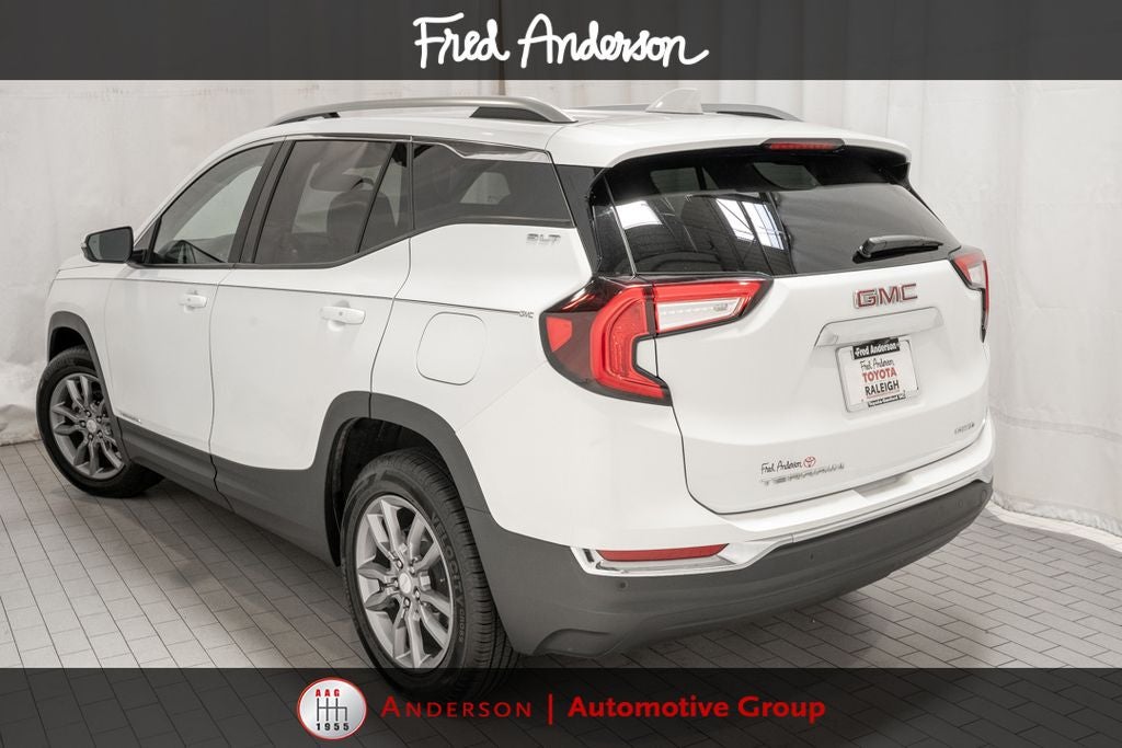 2023 GMC Terrain SLT