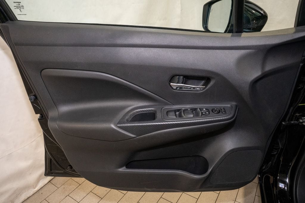 2023 Nissan Versa 1.6 SV