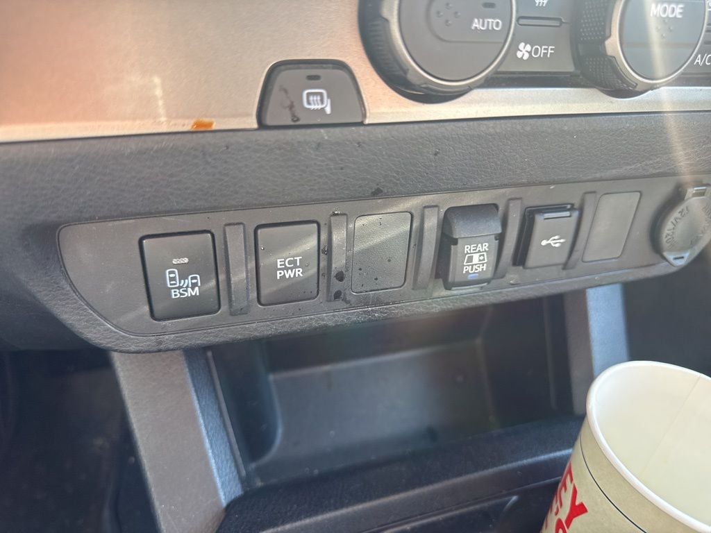 2022 Toyota Tacoma SR5 V6