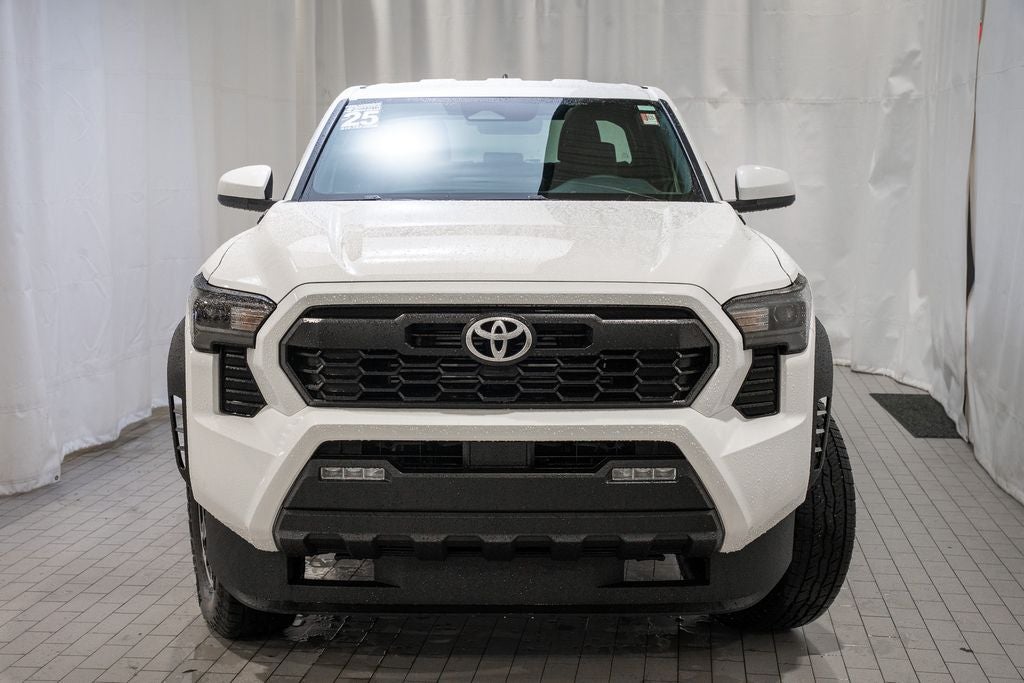 2025 Toyota Tacoma Hybrid TRD Off Road
