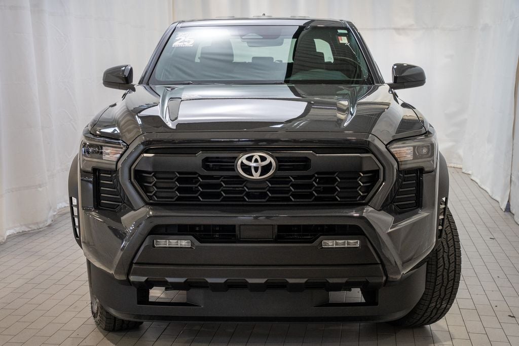2025 Toyota Tacoma Hybrid TRD Off Road