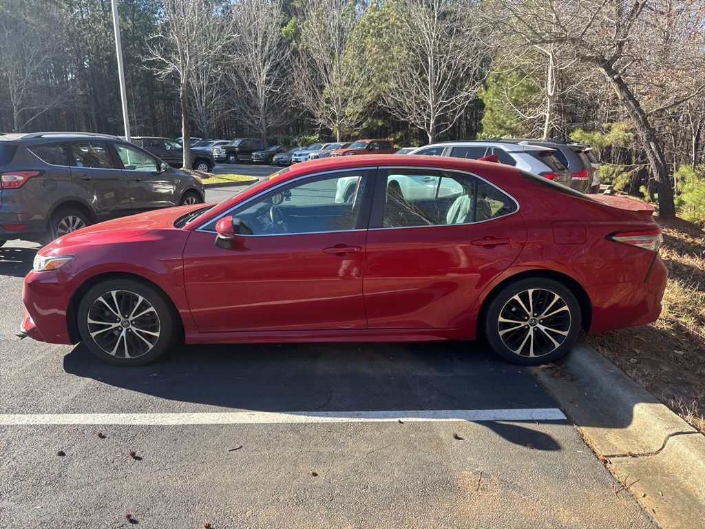 2019 Toyota Camry SE