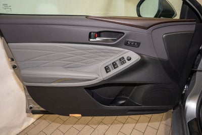 2019 Toyota Avalon Hybrid Limited