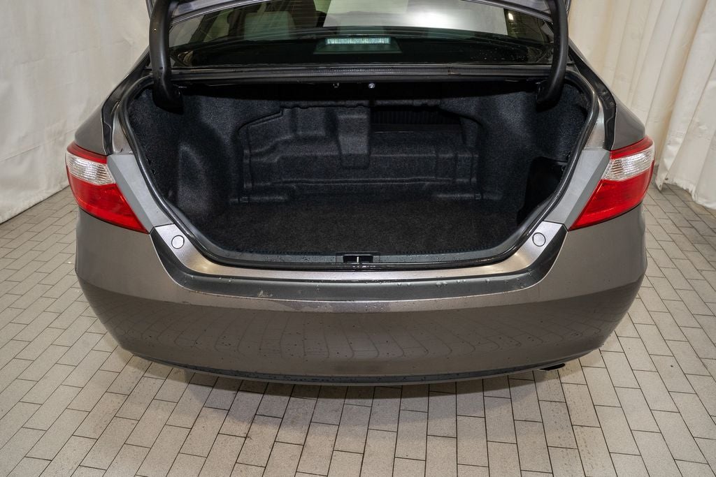 2017 Toyota Camry Hybrid XLE