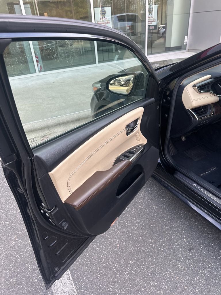 2014 Toyota Avalon Limited