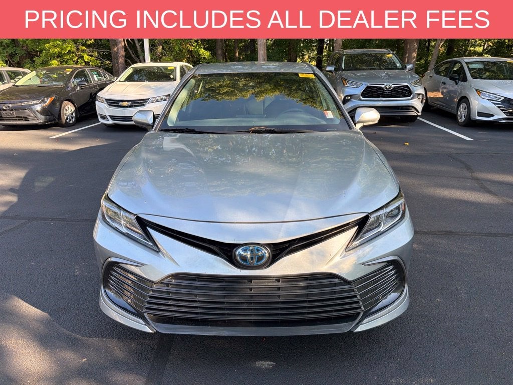 2022 Toyota Camry Hybrid LE