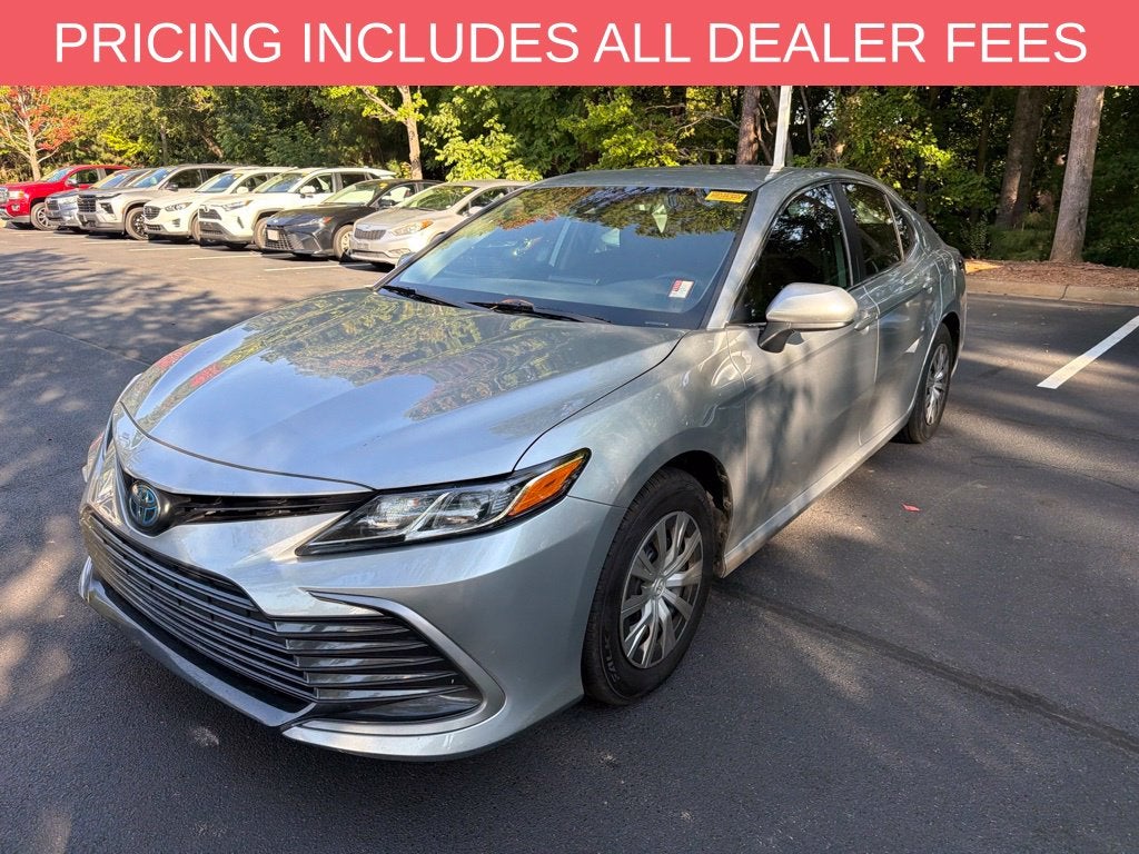 2022 Toyota Camry Hybrid LE
