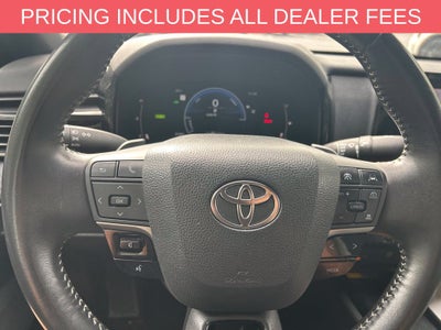 2025 Toyota Camry SE