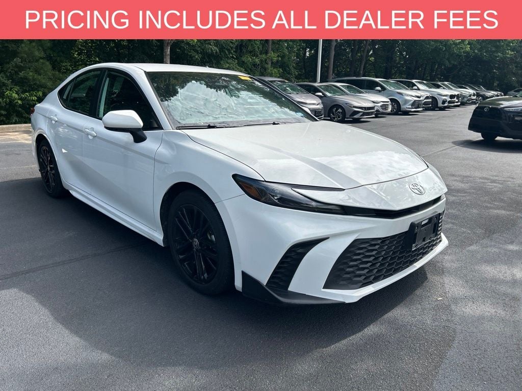 2025 Toyota Camry SE