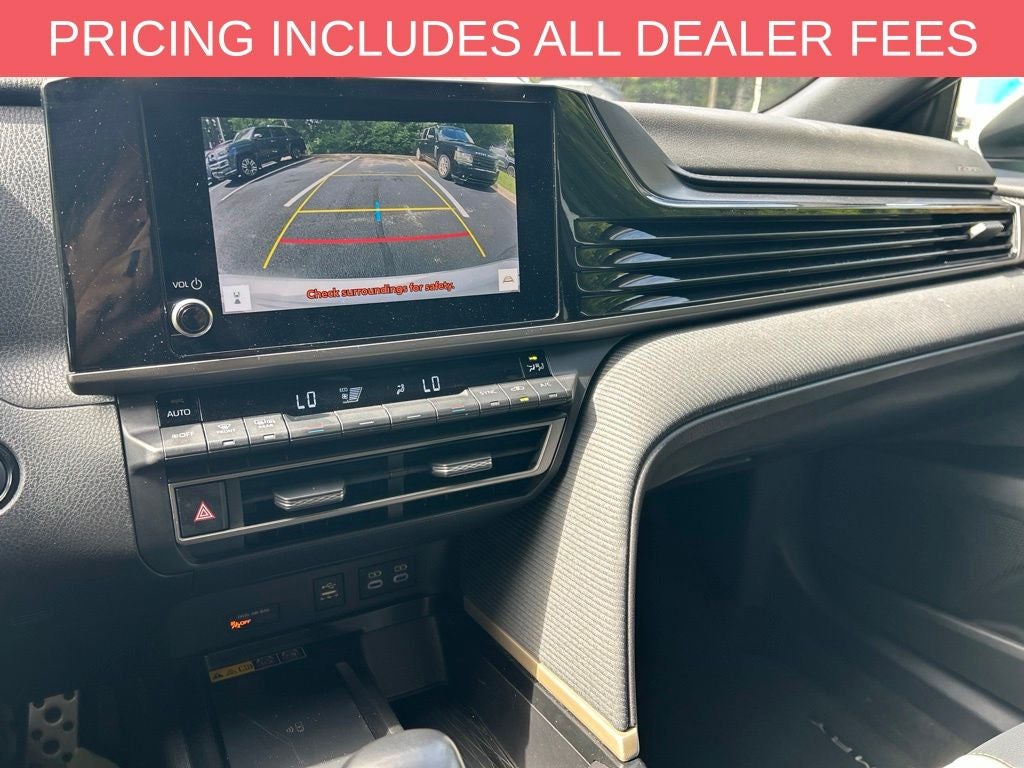 2025 Toyota Camry SE