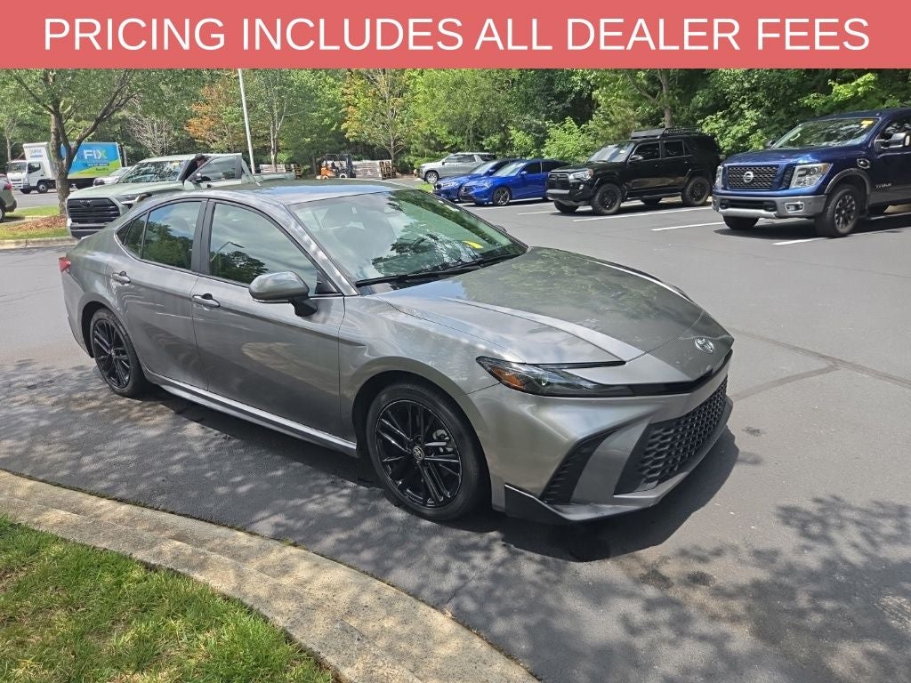 2025 Toyota Camry SE