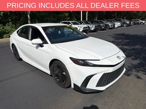 2025 Toyota Camry SE