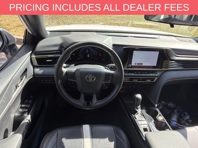 2025 Toyota Camry SE