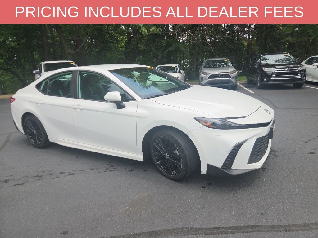 2025 Toyota Camry SE