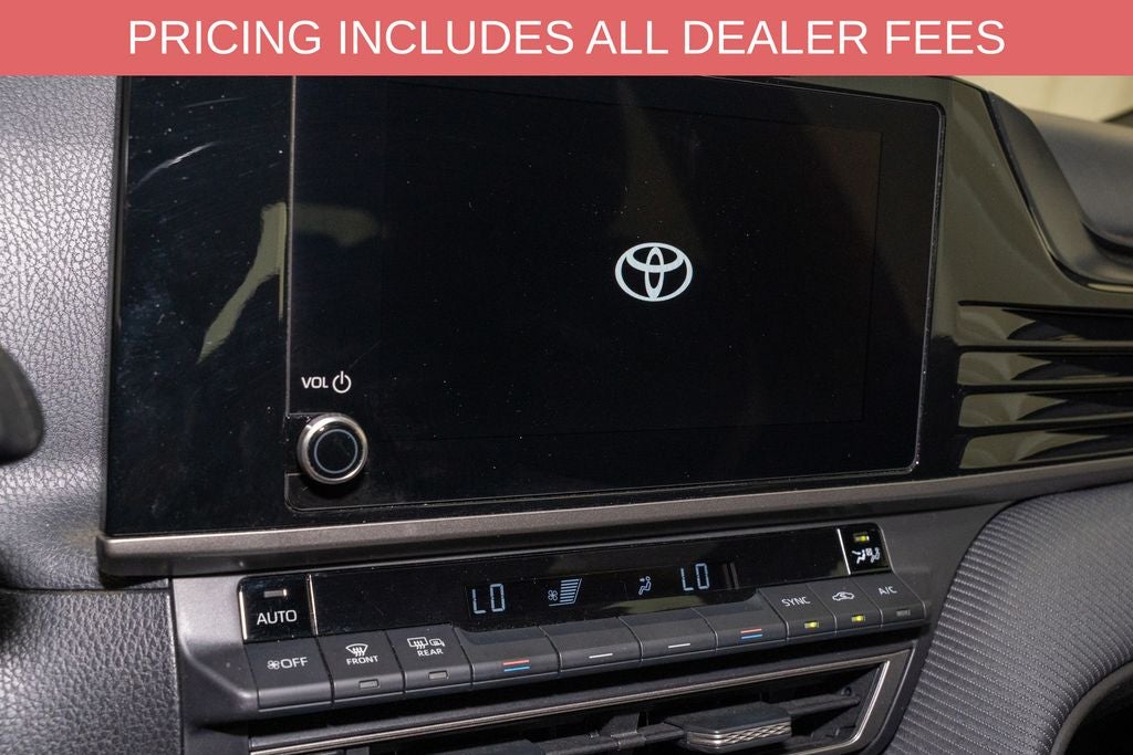 2025 Toyota Camry SE