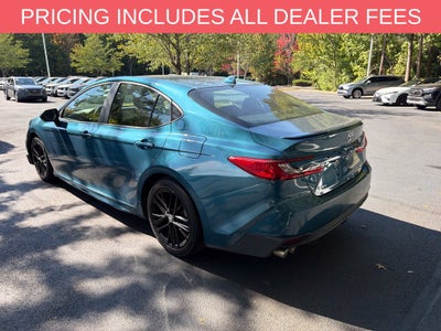 2025 Toyota Camry SE