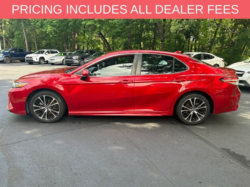2020 Toyota Camry SE