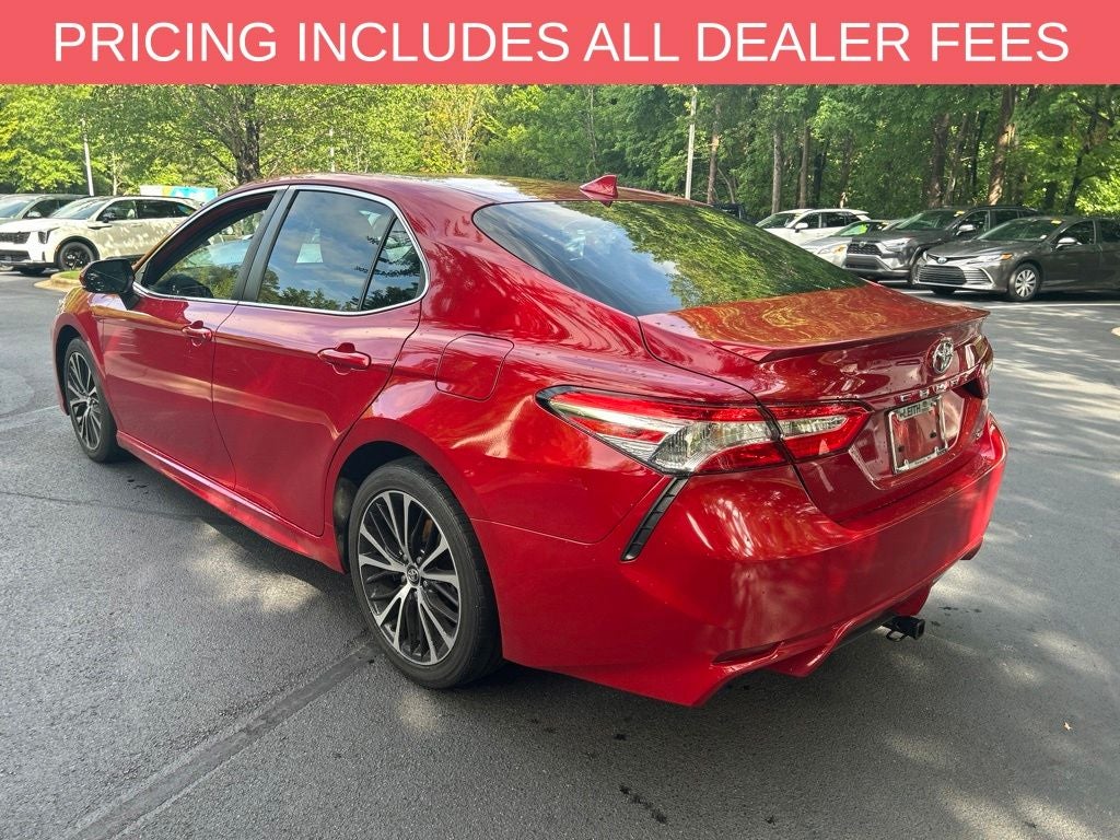 2020 Toyota Camry SE