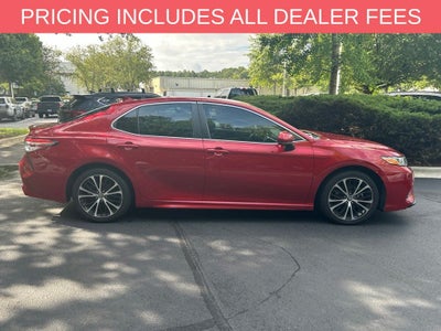 2020 Toyota Camry SE