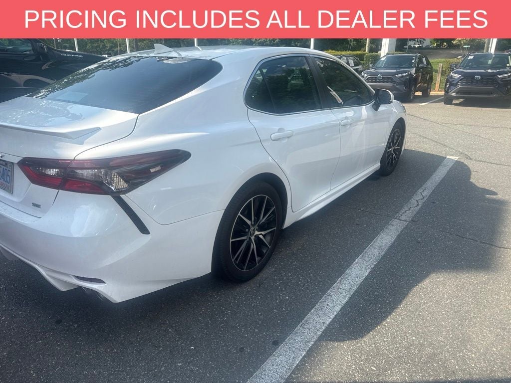 2022 Toyota Camry SE