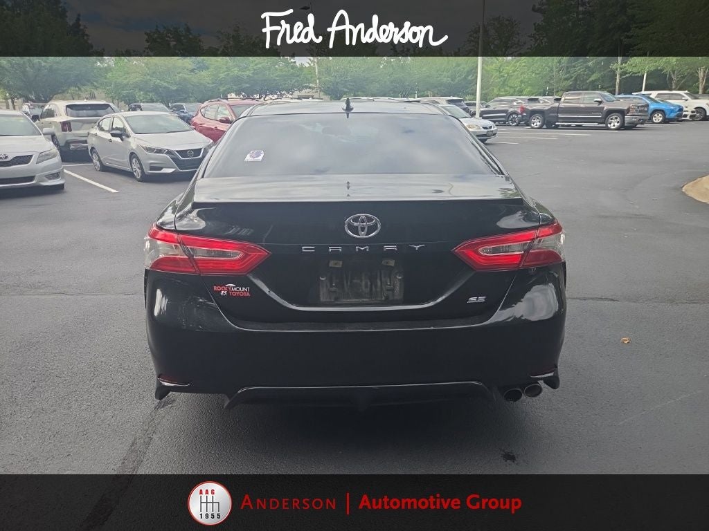 2020 Toyota Camry SE