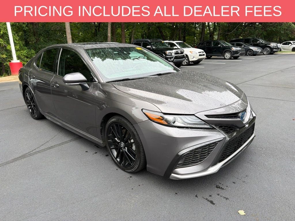 2022 Toyota Camry Hybrid XSE