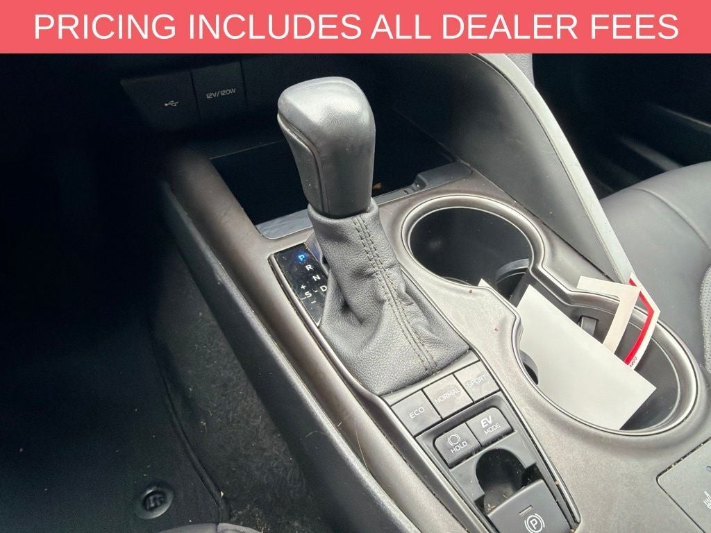 2022 Toyota Camry Hybrid XSE
