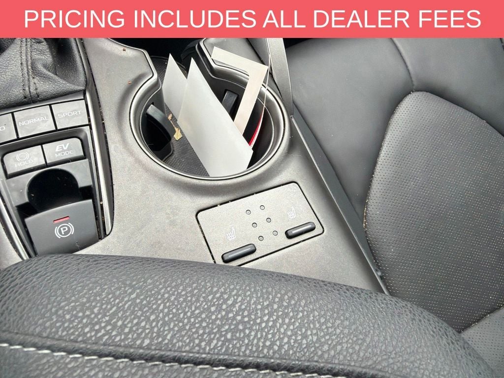 2022 Toyota Camry Hybrid XSE
