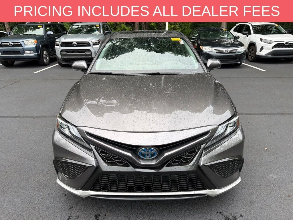 2022 Toyota Camry Hybrid XSE