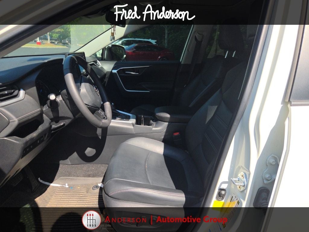 2022 Toyota RAV4 Hybrid XLE Premium