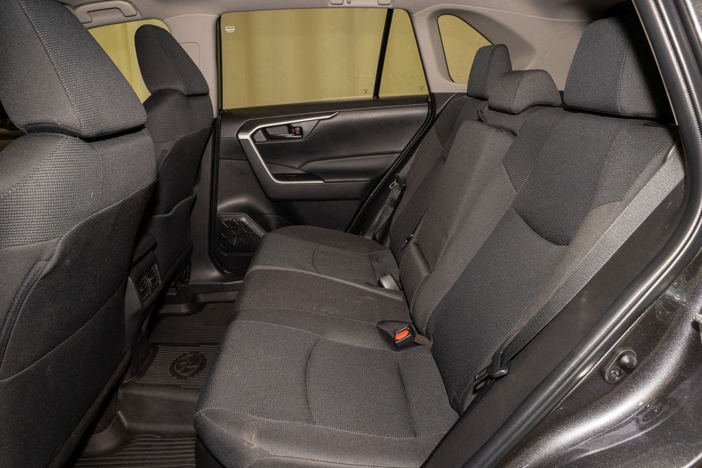 2023 Toyota RAV4 Hybrid LE