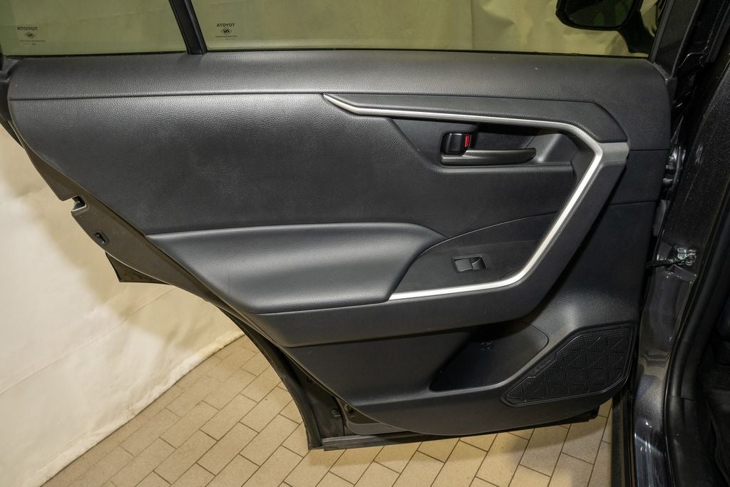 2023 Toyota RAV4 Hybrid LE