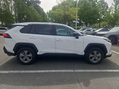 2025 Toyota RAV4 Hybrid LE