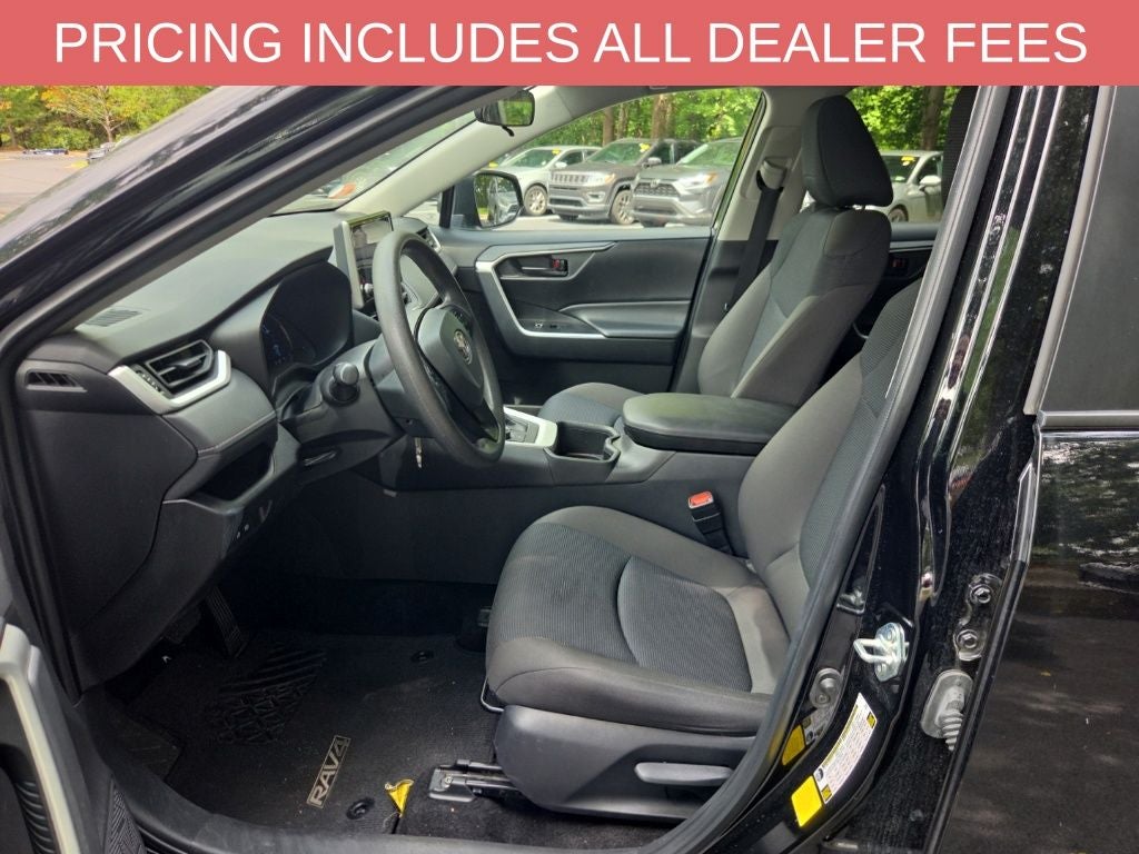 2025 Toyota RAV4 Hybrid LE