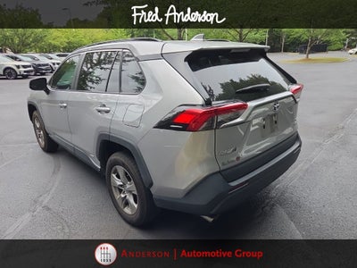 2022 Toyota RAV4 Hybrid XLE
