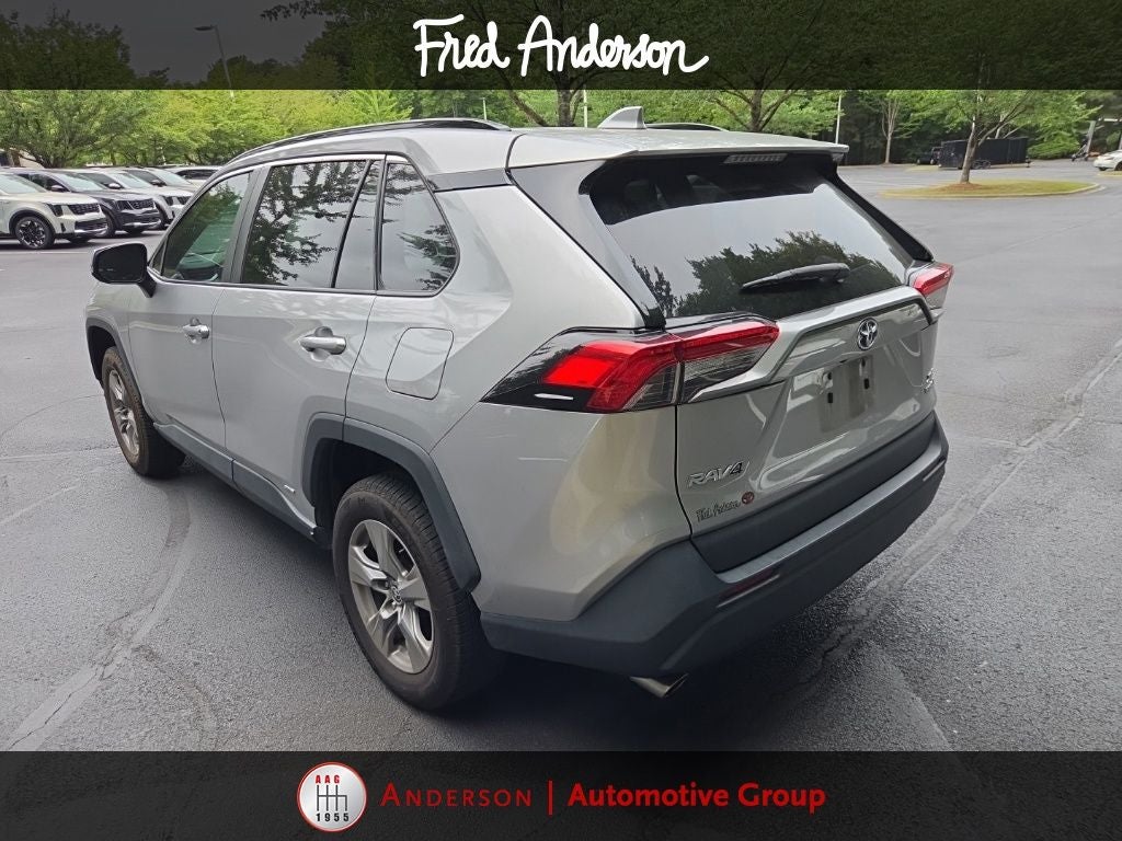 2022 Toyota RAV4 Hybrid XLE
